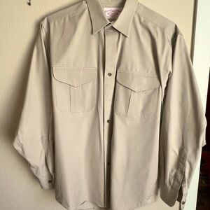 Filson safari cloth guide shirt. Medium. Tan.